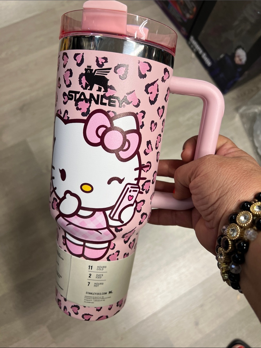 Travel Mug with Hello Kitty Design